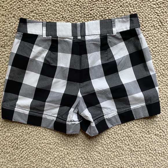Ann Taylor LOFT Check Shorts - Picture 2 of 3